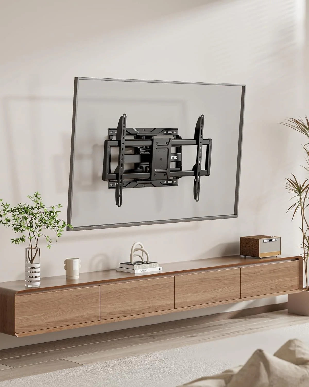 Heavy Duty TV Wall Mount for 37"-90" TV | HW1271BK - Image 9